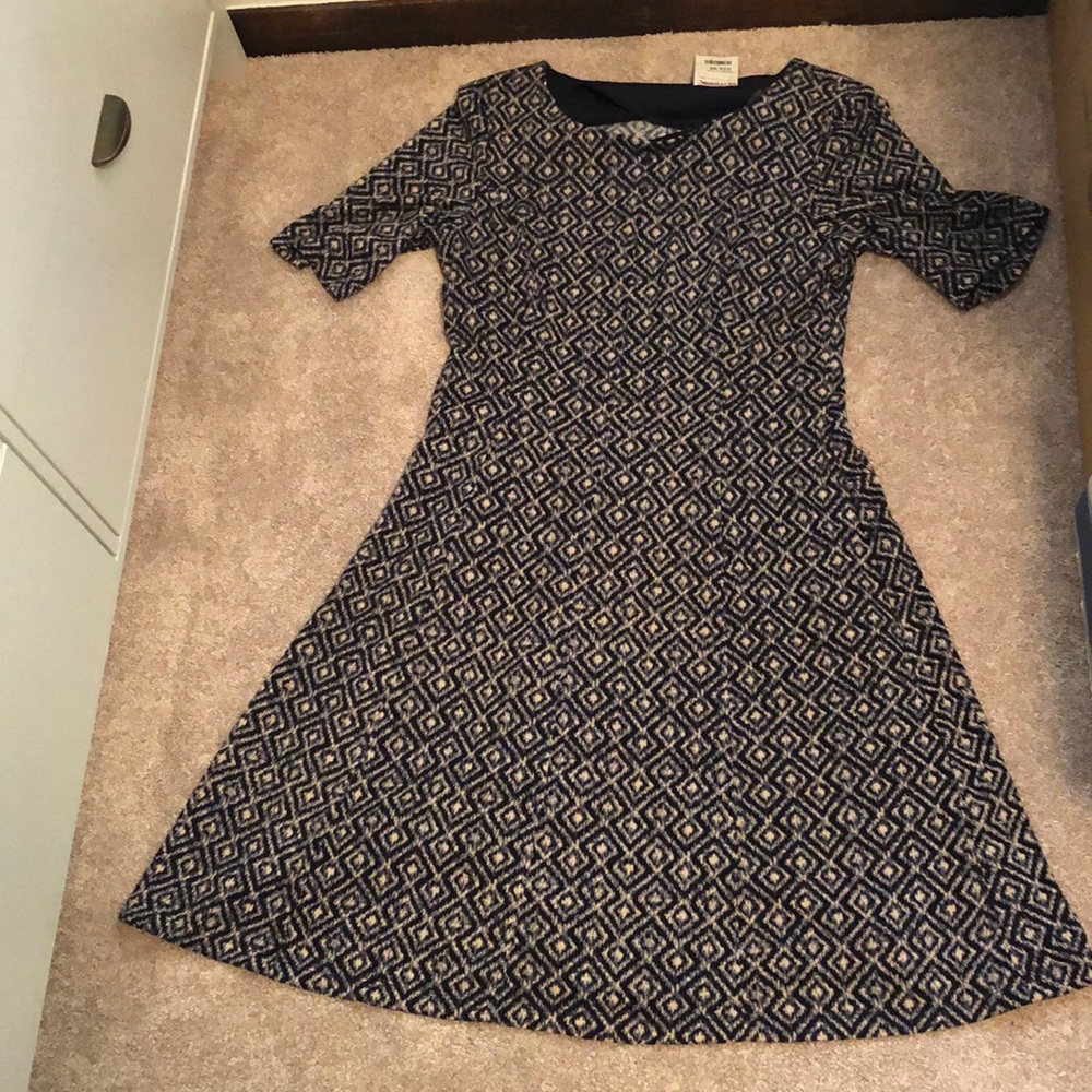 Connected Apparel dress ‼️SALE‼️